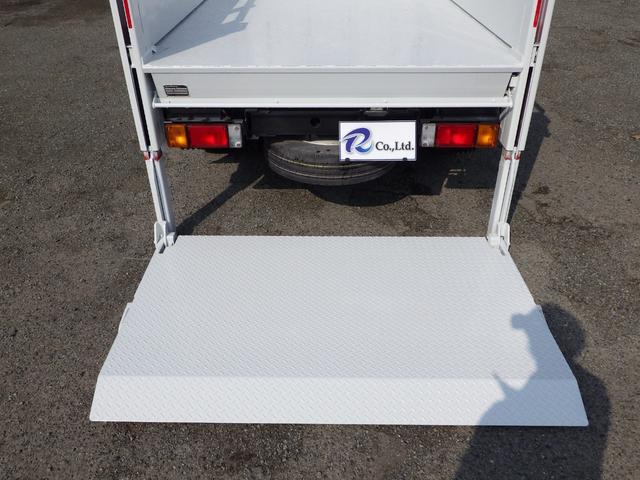 アトラストラック 平・垂直PG・積載2t・全低床・AT・ディーゼル 荷台内寸304×156×63 車両外寸469×169×199 車両総重量5t未満 新明和製PG 昇降能力600kg 準中型免許 4ナンバー エンジン型式 ZD30 3000cc 普通 トラック(40枚目)