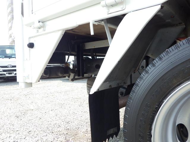 アトラストラック 平・垂直PG・積載2t・全低床・AT・ディーゼル 荷台内寸304×156×63 車両外寸469×169×199 車両総重量5t未満 新明和製PG 昇降能力600kg 準中型免許 4ナンバー エンジン型式 ZD30 3000cc 普通 トラック(53枚目)