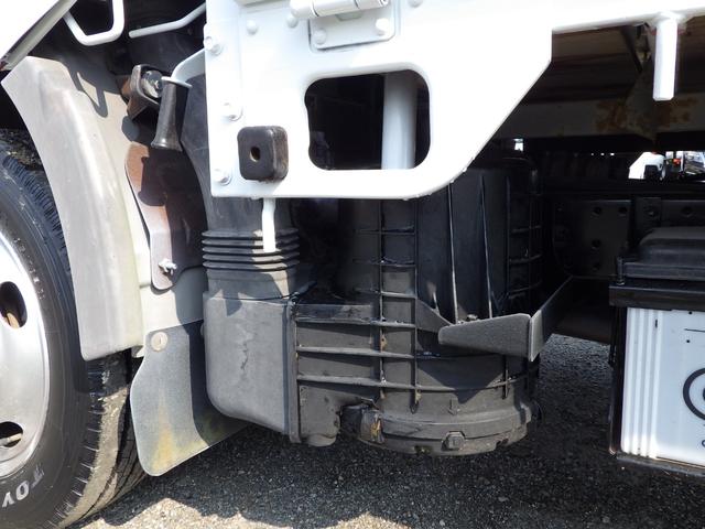 アトラストラック 平・垂直PG・積載2t・全低床・AT・ディーゼル 荷台内寸304×156×63 車両外寸469×169×199 車両総重量5t未満 新明和製PG 昇降能力600kg 準中型免許 4ナンバー エンジン型式 ZD30 3000cc 普通 トラック(54枚目)