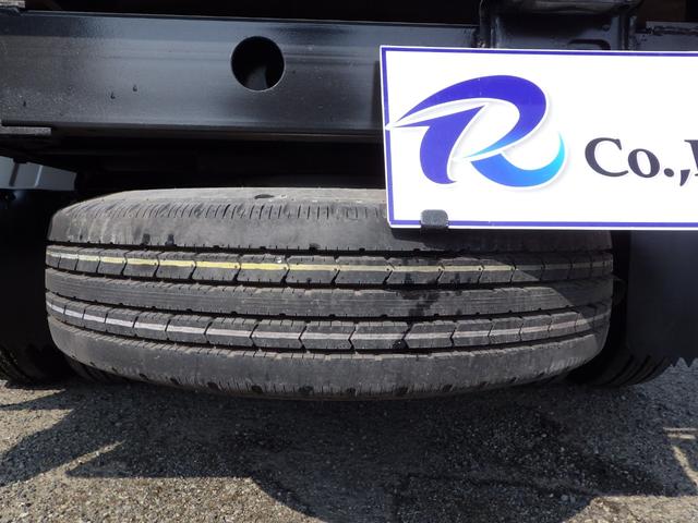 アトラストラック 平・垂直PG・積載2t・全低床・AT・ディーゼル 荷台内寸304×156×63 車両外寸469×169×199 車両総重量5t未満 新明和製PG 昇降能力600kg 準中型免許 4ナンバー エンジン型式 ZD30 3000cc 普通 トラック(62枚目)