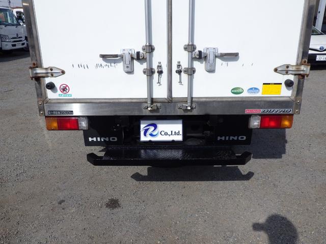 デュトロ 保冷車・積載2t・全低床・AT・ディーゼル 荷台内寸296×175×184 車両外寸491×188×279 荷台地上高約72cm 車両総重量5.0t未満 準中型免許証 1ナンバー エンジン型式 N04C 4000CC 小型 トラック(50枚目)