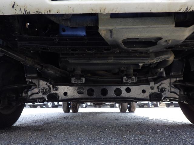 ダイナトラック Ｗキャブ・積載１．２５ｔ・ＭＴ・ガソリン　荷台内寸２０９×１５９×３８　車両外寸４６９×１６９×１９８　車両総重量３．５ｔ未満　荷台地上高　約７６　新普通免許　４ナンバー　エンジン型式／１ＴＲ　全ドアパワーウィンドウ　２０００ｃｃ（50枚目）