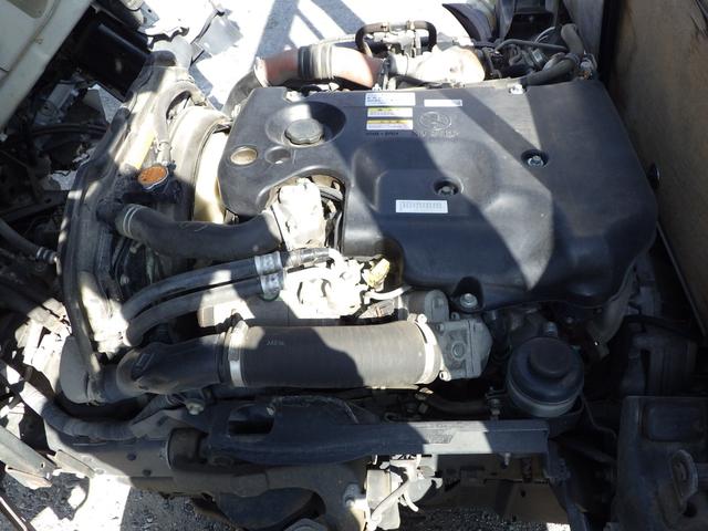 タイタントラック 平ボディ　２ｔ　ロング　ワイド　全低床　ＭＴ　ディーゼル　荷台内寸　４３５×１７８×３８　車両外寸　６０６×１９０×２２２　車両総重量　５．０ｔ未満　準中型免許　１ナンバー　エンジン型式　４ＪＪ１　１５０ｐｓ　３０００ＣＣ　保証付　小型　トラック（52枚目）