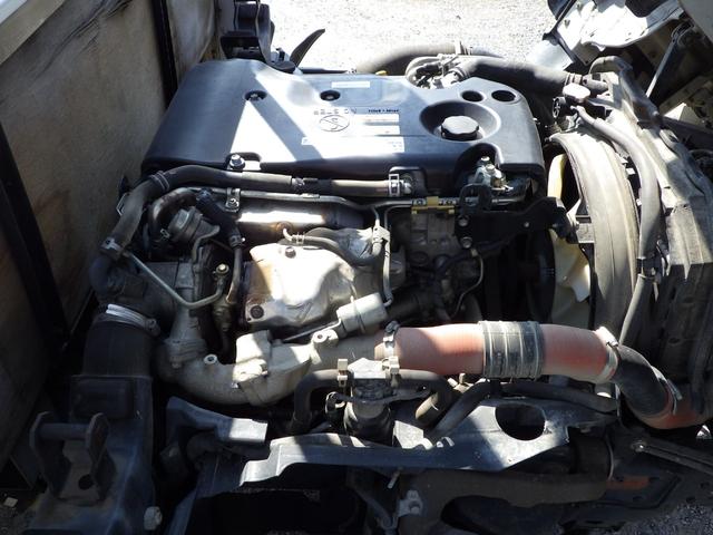 タイタントラック 平ボディ　２ｔ　ロング　ワイド　全低床　ＭＴ　ディーゼル　荷台内寸　４３５×１７８×３８　車両外寸　６０６×１９０×２２２　車両総重量　５．０ｔ未満　準中型免許　１ナンバー　エンジン型式　４ＪＪ１　１５０ｐｓ　３０００ＣＣ　保証付　小型　トラック（53枚目）