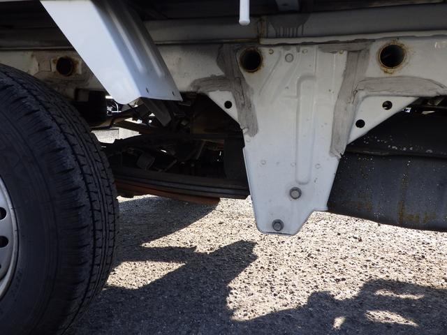 ライトエーストラック 平ボディ　ＤＸ　０．８ｔ　８００ｋｇ　ＭＴ　ガソリン　荷台内寸　２５０×１６０×３６　車両外寸　４２７×１６７×１８９　車両総重量　３．５ｔ未満　普通免許　４ナンバー　エンジン型式　３ＳＺ　１５００ｃｃ　保証付　小型　トラック（32枚目）