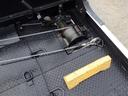 積載車　２．９５トン　ＭＴ　ディーゼル　セーフティーローダー　荷台内寸　５６６×２０５×１０　車両外寸　７６０×２１９×２２３　車両総重量７．５ｔ未満　準中型免許証　１ナンバー　エンジン型式　Ｎ０４Ｃ　４０００ＣＣ　保証付　小型　トラック（22枚目）