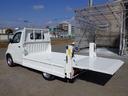 平ボディ　垂直式パワーゲート　積載０．７ｔ　ＡＴ　ガソリン　荷台内寸２５０×１６０×３６　車両外寸４３４×１６７×１８９　車両総重量３．５ｔ未満　昇降能力４００キロ　荷台床鉄板　新普通免許　４ナンバー　エンジン型式３ＳＺ　１５００ｃｃ　小型　トラック（17枚目）