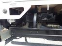 平ボディ　２ｔ　ロング　ワイド　全低床　ＭＴ　ディーゼル　荷台内寸　４３５×１７８×３８　車両外寸　６０６×１９０×２２２　車両総重量　５．０ｔ未満　準中型免許　１ナンバー　エンジン型式　４ＪＪ１　１５０ｐｓ　３０００ＣＣ　保証付　小型　トラック（41枚目）