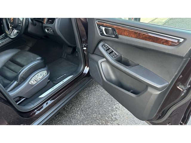 マカン マカンS V6 3000cc ターボ エアサスペンション ウッドパネル レザーシート ドラレコ ナビゲーション バックカメラ(57枚目)