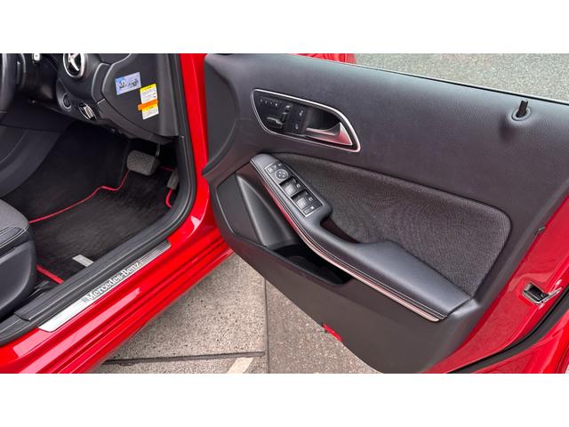 Aクラス A180 エディションスタイル 限定車 ナビ最終最新更新済 18インチアルミ バックカメラ カラードグリル ハーフレザー ETC(42枚目)