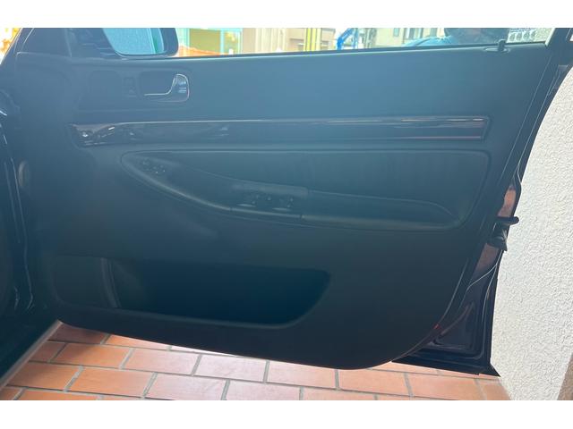 Ａ４アバント ２．４クワトロ　ワンオーナー　正規ディーラー車　レザーシート　４ＷＤクワトロ（26枚目）