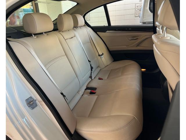 5シリーズ 523d ラグジュアリー ベージュレザーシート・バックカメラ・TV地デジ・純正ナビ・ETC(26枚目)