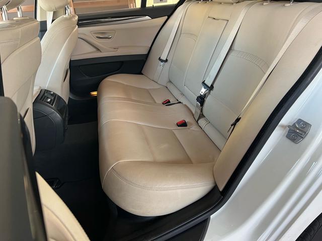 5シリーズ 523d ラグジュアリー ベージュレザーシート・バックカメラ・TV地デジ・純正ナビ・ETC(34枚目)