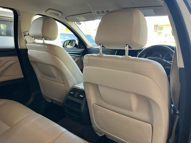 5シリーズ 523d ラグジュアリー ベージュレザーシート・バックカメラ・TV地デジ・純正ナビ・ETC(35枚目)