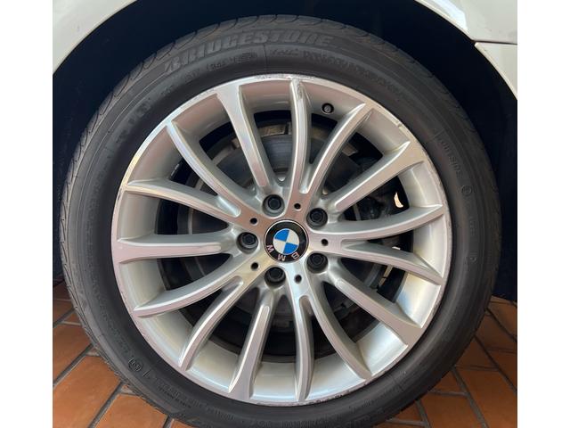 5シリーズ 523d ラグジュアリー ベージュレザーシート・バックカメラ・TV地デジ・純正ナビ・ETC(50枚目)