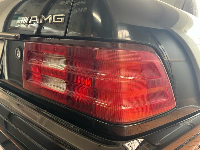 ＳＬ ＳＬ３２０　ブラックレザーシート・正規ディーラー車・社外ナビＴＶ地デジ・ＡＭＧ１８インチアルミ・社外エアロ、マフラー・左ハンドル・ＥＴＣ・ブラック色替え車輛（19枚目）