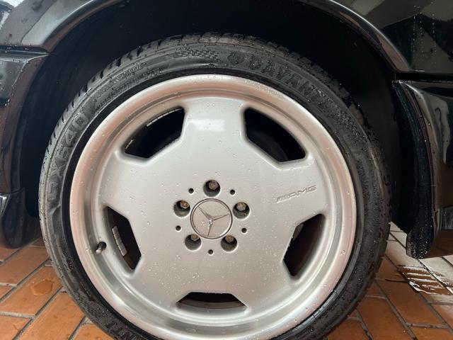 ＳＬ ＳＬ３２０　ブラックレザーシート・正規ディーラー車・社外ナビＴＶ地デジ・ＡＭＧ１８インチアルミ・社外エアロ、マフラー・左ハンドル・ＥＴＣ・ブラック色替え車輛（52枚目）