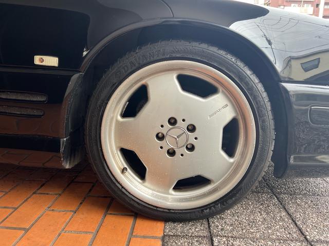 ＳＬ ＳＬ３２０　ブラックレザーシート・正規ディーラー車・社外ナビＴＶ地デジ・ＡＭＧ１８インチアルミ・社外エアロ、マフラー・左ハンドル・ＥＴＣ・ブラック色替え車輛（53枚目）
