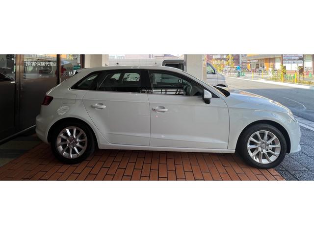 Ａ３ スポーツバック１．４ＴＦＳＩ　ワンオーナー・正規ディーラー車・純正ナビ・地デジＴＶ・コンビニエンスパッケージ・オートクルーズコントロール・バックカメラ・ＥＴＣ（22枚目）