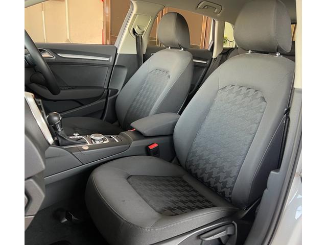 Ａ３ スポーツバック１．４ＴＦＳＩ　ワンオーナー・正規ディーラー車・純正ナビ・地デジＴＶ・コンビニエンスパッケージ・オートクルーズコントロール・バックカメラ・ＥＴＣ（33枚目）