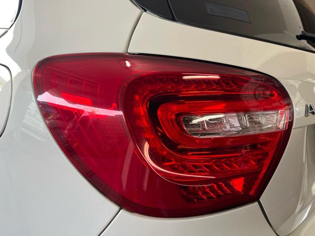 Ａクラス Ａ１８０　ブルーエフィシェンシー　ワンオーナー・正規ディーラー車・エクスクルーシブ・ナイト・バリューパッケージ・レザーシート・純正ナビ・ＴＶ地デジ・バックカメラ・ＥＴＣ（17枚目）