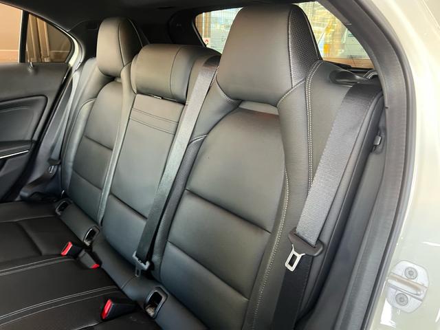 Ａクラス Ａ１８０　ブルーエフィシェンシー　ワンオーナー・正規ディーラー車・エクスクルーシブ・ナイト・バリューパッケージ・レザーシート・純正ナビ・ＴＶ地デジ・バックカメラ・ＥＴＣ（34枚目）