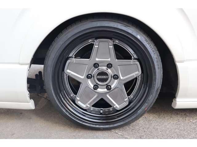 ハイエースバン スーパーGL ダークプライムII 415コブラ フロントリップ・ESSEX ENCS-18(23枚目)