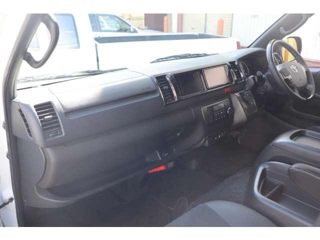 ハイエースバン スーパーGL ダークプライムII 415コブラ フロントリップ・ESSEX ENCS-18(29枚目)