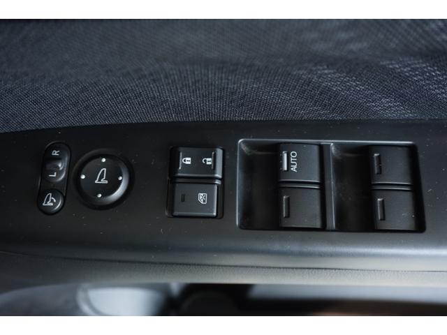 Ｎ－ＢＯＸカスタム Ｇ　ＳＳパッケージ　両側パワスラ　メモリーナビ　バックカメラ　ワンセグ　ＣＤ再生　ＤＶＤ再生　Ｂｌｕｅｔｏｏｔｈ　電格ミラー　オートライト　ステリモ　フロアマット　アルミホイール　ディスチャージヘッドライト　安全機能（27枚目）