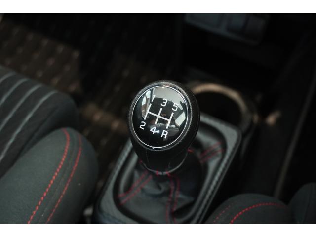 アルトワークス ベースグレード　５ＭＴ　ターボ　Ｎａｖｉｃエアクリーナー・マフラー　メモリーナビ　フルセグＴＶ　ＣＤ再生　ＤＶＤ再生　Ｂｌｕｅｔｏｏｔｈ　ＥＴＣ　フロアマット　電格ミラー　オートライト　ステリモ　ＨＩＤヘッドライト（29枚目）