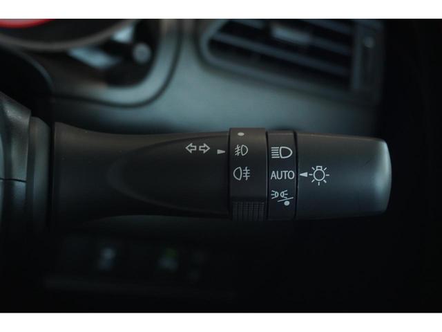 スイフトスポーツ ZC33S ファイナルエディション 6MT ターボ 電格ミラー オートライト ステリモ ACC シートヒーター アルミホイール LEDヘッドライト 安全機能(25枚目)