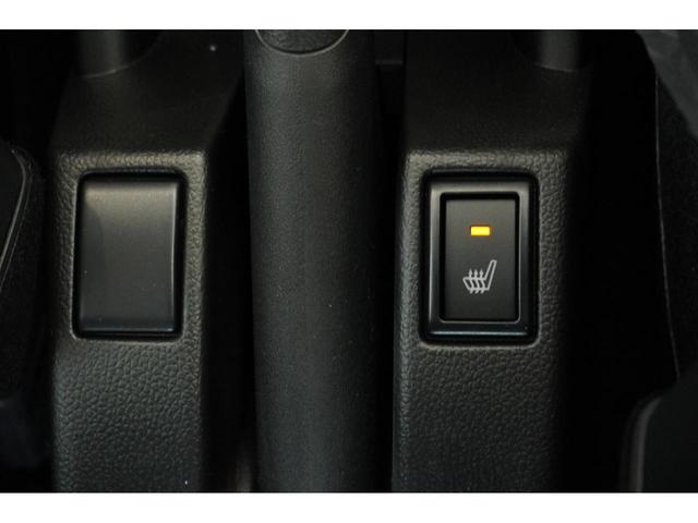 スイフトスポーツ ZC33S ファイナルエディション 6MT ターボ 全方位カメラ シートヒーター 専用17インチアルミホイール 専用ブレーキキャリパー 電格ミラー オートライト ステリモ ACC LEDヘッドライト 安全機能(31枚目)