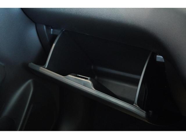 スイフトスポーツ ZC33S ファイナルエディション 6MT ターボ 全方位カメラ シートヒーター 専用17インチアルミホイール 専用ブレーキキャリパー 電格ミラー オートライト ステリモ ACC LEDヘッドライト 安全機能(34枚目)