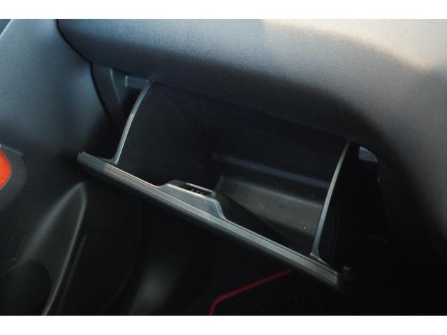 スイフトスポーツ ベースグレード ステリモ ACC フロアマット 6MT ターボ モンスター(マフラー・スプリング・17インチアルミ)モンスタースポーツフルレンジECU装着車 エアインクキット アイライン Defiブースト計 ナビ ドラレコ バックカメラ ETC(35枚目)