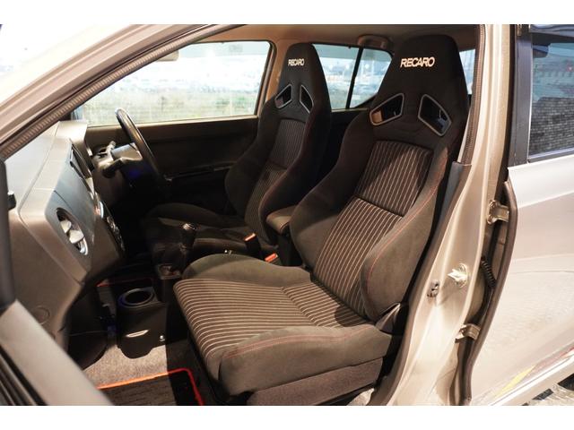 アルトワークス ベースグレード 5MT ターボ レカロシート KENWOOD製スピーカー 電格ミラー オートライト ステリモ DVD再生 Bluetooth ETC フロアマット ドアバイザー ディスチャージヘッドライト(15枚目)