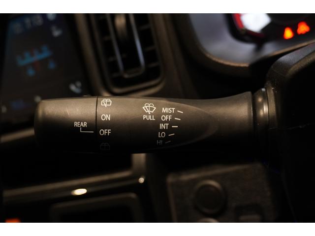 アルトワークス ベースグレード 5MT ターボ レカロシート KENWOOD製スピーカー 電格ミラー オートライト ステリモ DVD再生 Bluetooth ETC フロアマット ドアバイザー ディスチャージヘッドライト(23枚目)