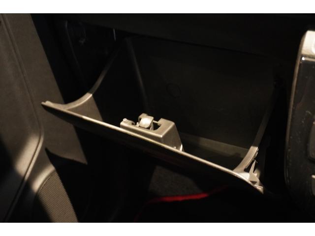 アルトワークス ベースグレード 5MT ターボ レカロシート KENWOOD製スピーカー 電格ミラー オートライト ステリモ DVD再生 Bluetooth ETC フロアマット ドアバイザー ディスチャージヘッドライト(28枚目)