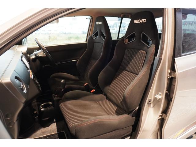 遠方からのお問合せご商談　大歓迎！！ご契約車両は、陸送業者を使ってご自宅にお届けしておりますので、安心してご契約いただけます。