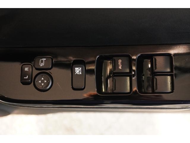 中古車でも★安心の純正オプション★を装着できるのが正規ディーラーでもある当店の強みです！