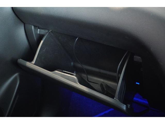 スイフトスポーツ ベースグレード 6MT ターボ ディスプレイオーディオ バックカメラ Bluetooth ETC 電格ミラー オートライト ステリモ フロアマット シートヒーター LEDヘッドライト 安全機能(32枚目)