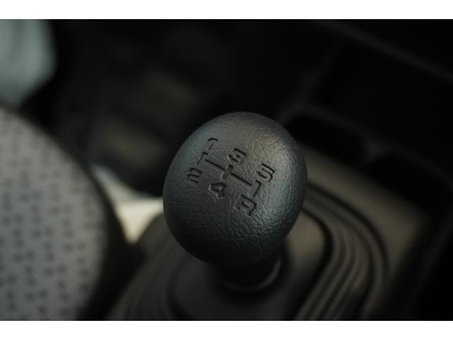 キャリイトラック ＫＣエアコン・パワステ　５ＭＴ　ラジオ　オートライト　ハロゲンヘッドライト　安全機能（21枚目）