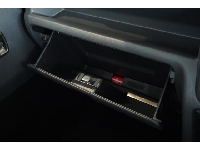 スーパーキャリイ Xリミテッド 4AT 荷台灯 電格ミラー オートライト LEDヘッドライト 安全機能(25枚目)