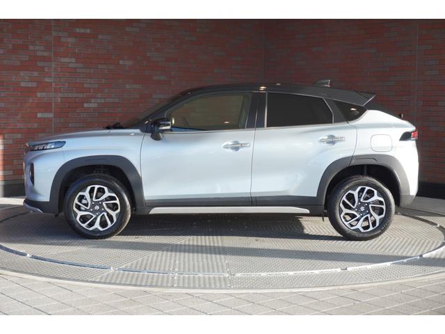 フロンクス ベースグレード 4WD メモリーナビ 全方位カメラ ドラレコ Bluetooth ETC フロアマット ハーフレザーシート ワイヤレス充電(6枚目)