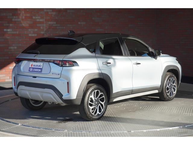 フロンクス ベースグレード 4WD メモリーナビ 全方位カメラ ドラレコ Bluetooth ETC フロアマット ハーフレザーシート ワイヤレス充電(9枚目)