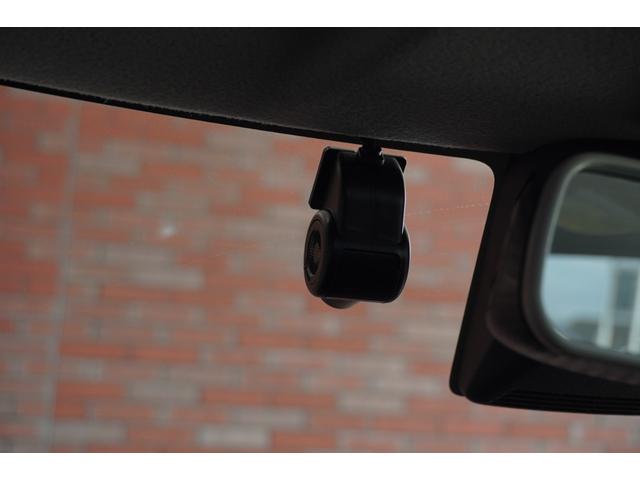 スイフトスポーツ ベースグレード 外クラッチペダル スピードリミッターカット ワンオーナー メモリーナビ 全方位カメラ SWKカーボンハンドル ETC フロアマット HKSマフラー・スーパーパワーフロウ ・シーケンシャルブローバルブ レカロシート TEIN車高調(19枚目)