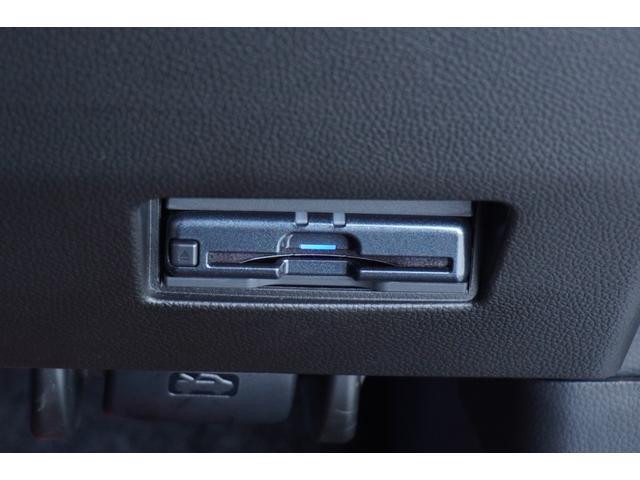 スイフトスポーツ ベースグレード 外クラッチペダル スピードリミッターカット ワンオーナー メモリーナビ 全方位カメラ SWKカーボンハンドル ETC フロアマット HKSマフラー・スーパーパワーフロウ ・シーケンシャルブローバルブ レカロシート TEIN車高調(20枚目)