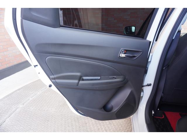 オークション会場でご希望のお車の買付も可能！　店舗に在庫がないお車でもお気軽にご相談ください