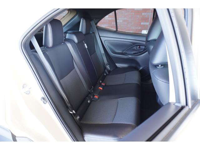 ヤリスクロス ハイブリッドＺ　レンタＵＰ　ディスプレイオーディオ　フルセグＴＶ　全方位カメラ　ドラレコ　ＥＴＣ２．０　フロアマット（19枚目）