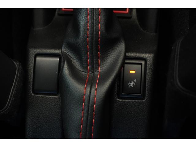 ★当店では自動車保険の募集人資格はもちろん、ＪＡＦロードサービスの体験講習受講者も在籍。ご加入のお申し込みも随時受け付けておりますので、是非併せてご検討ください★