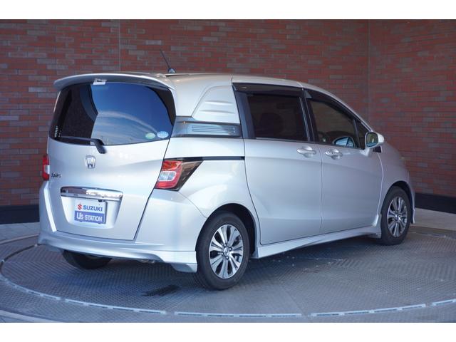 フリードスパイク G エアロ メモリーナビ バックカメラ フルセグTV CD再生 DVD再生 Bluetooth ETC フロアマット ドアバイザー(10枚目)